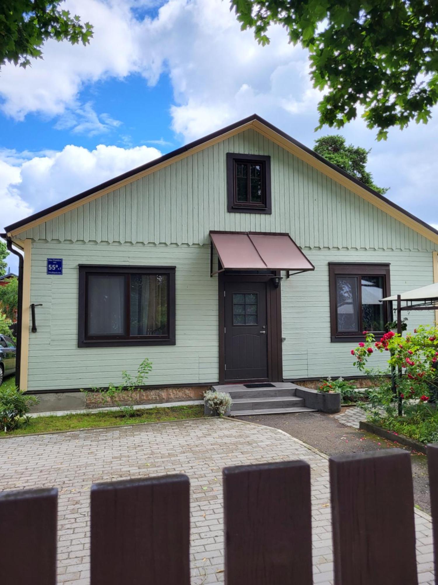 Guest House Sunny Jūrkalne Exteriör bild